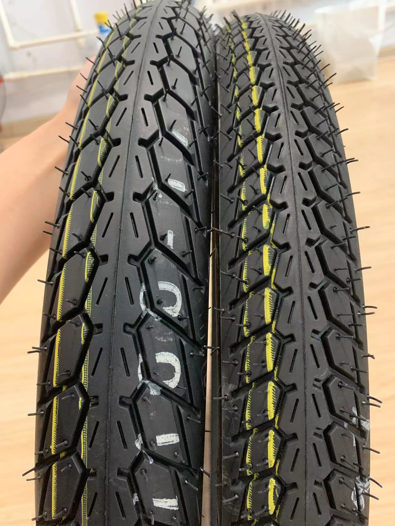 Motorcycle tires 60/100-17