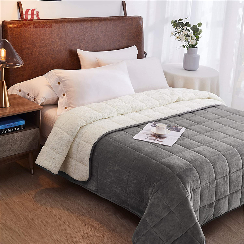 Square shape flannel Comforter