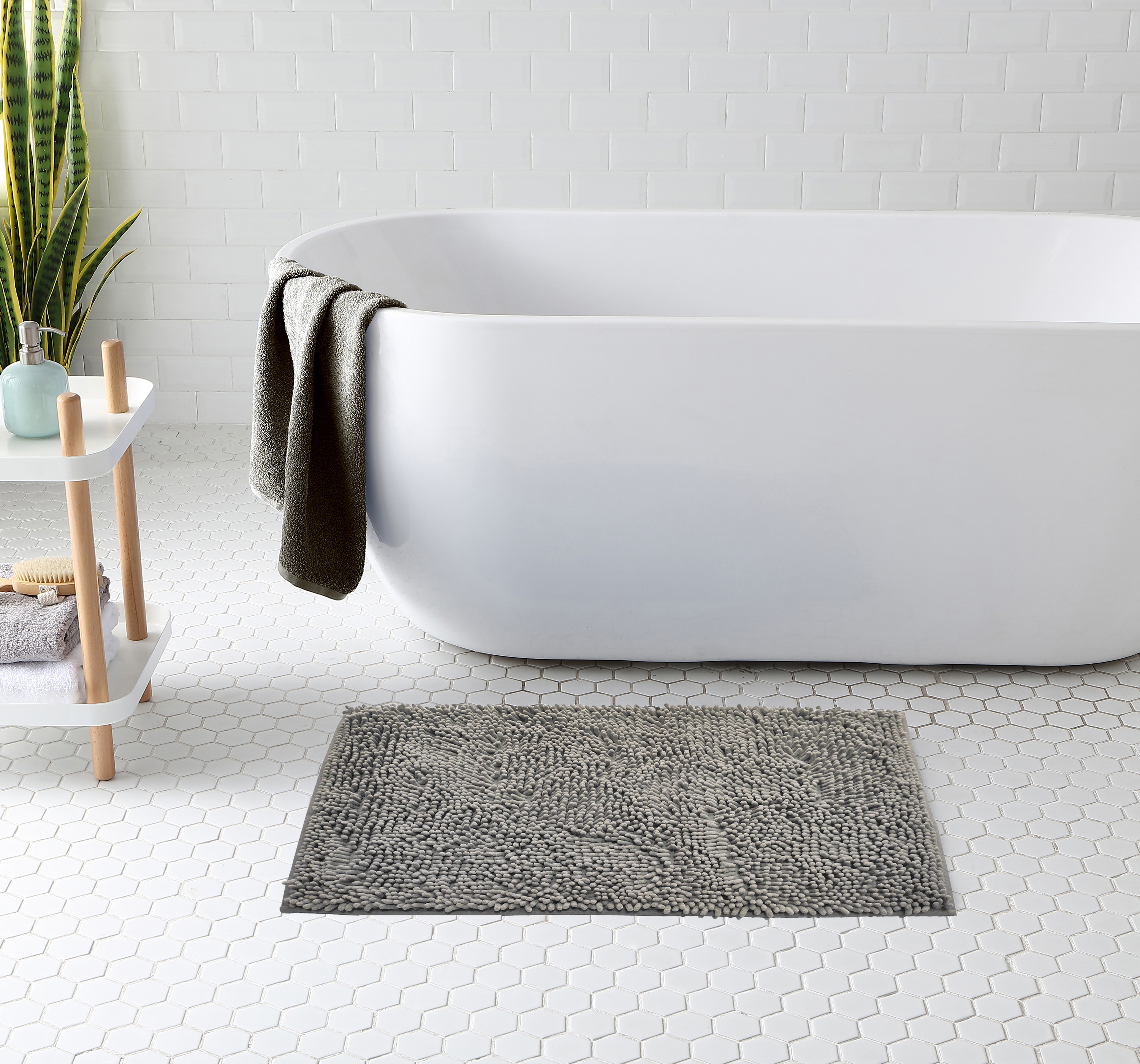 Solid color chenille mats