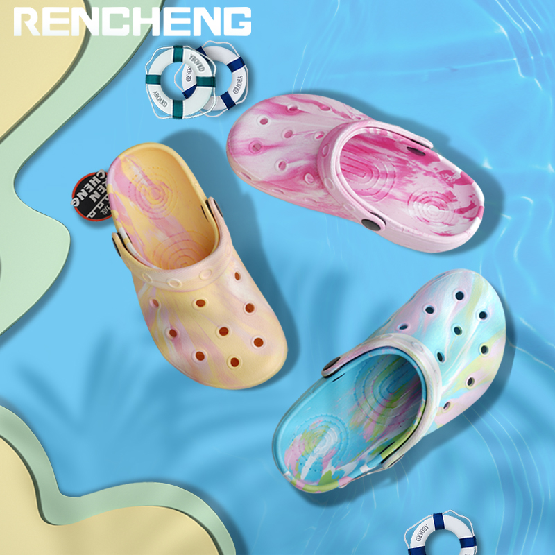 Kid's garden sandals
