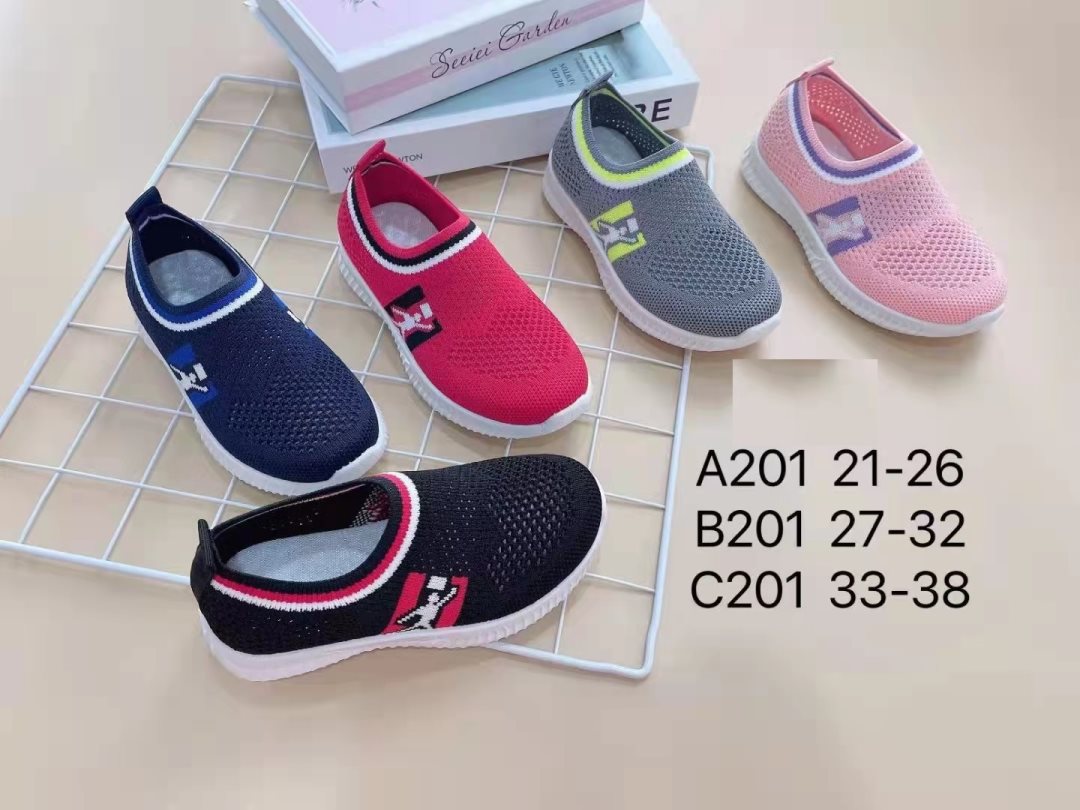 Children sports shoes