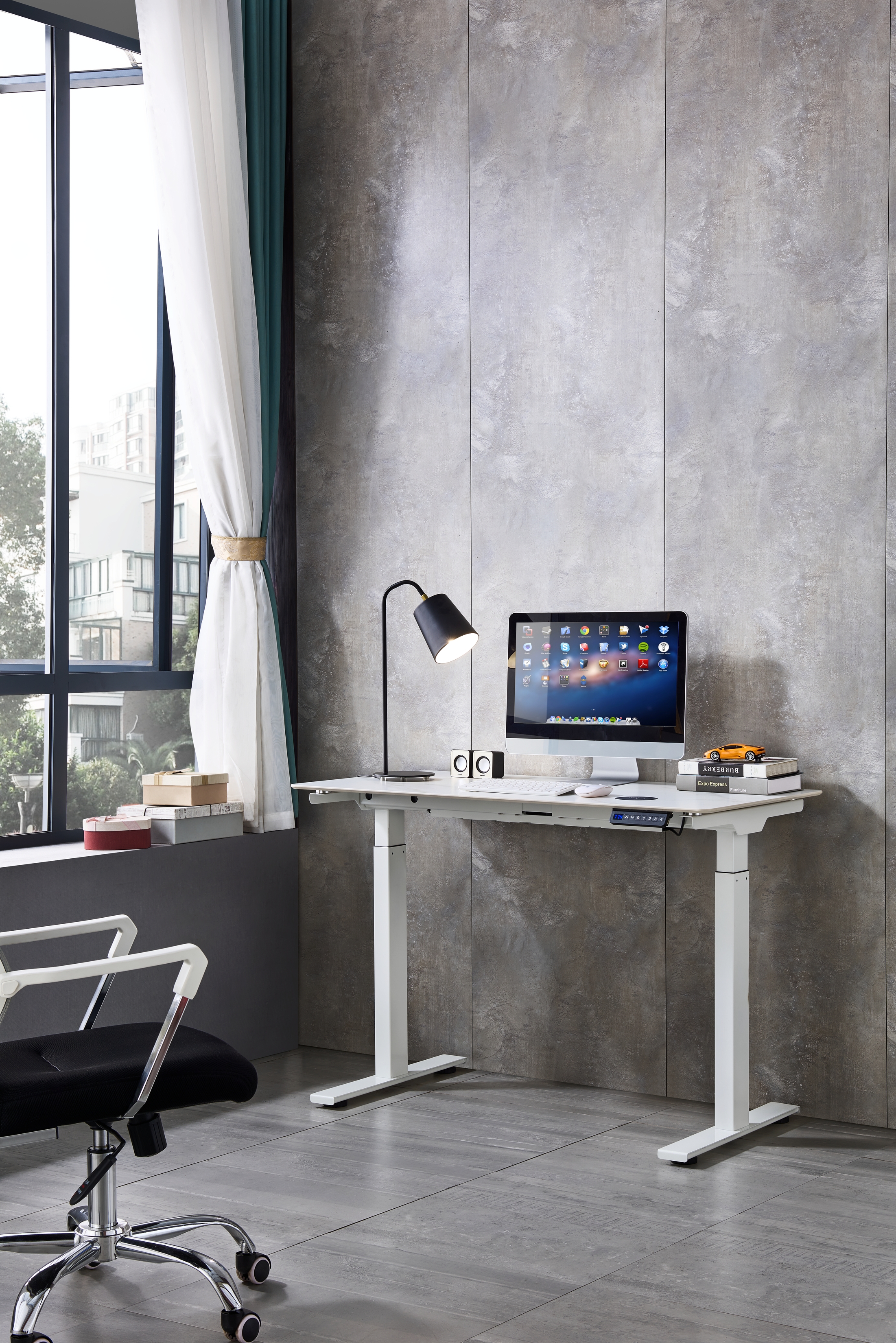 Electric lifting table/desk