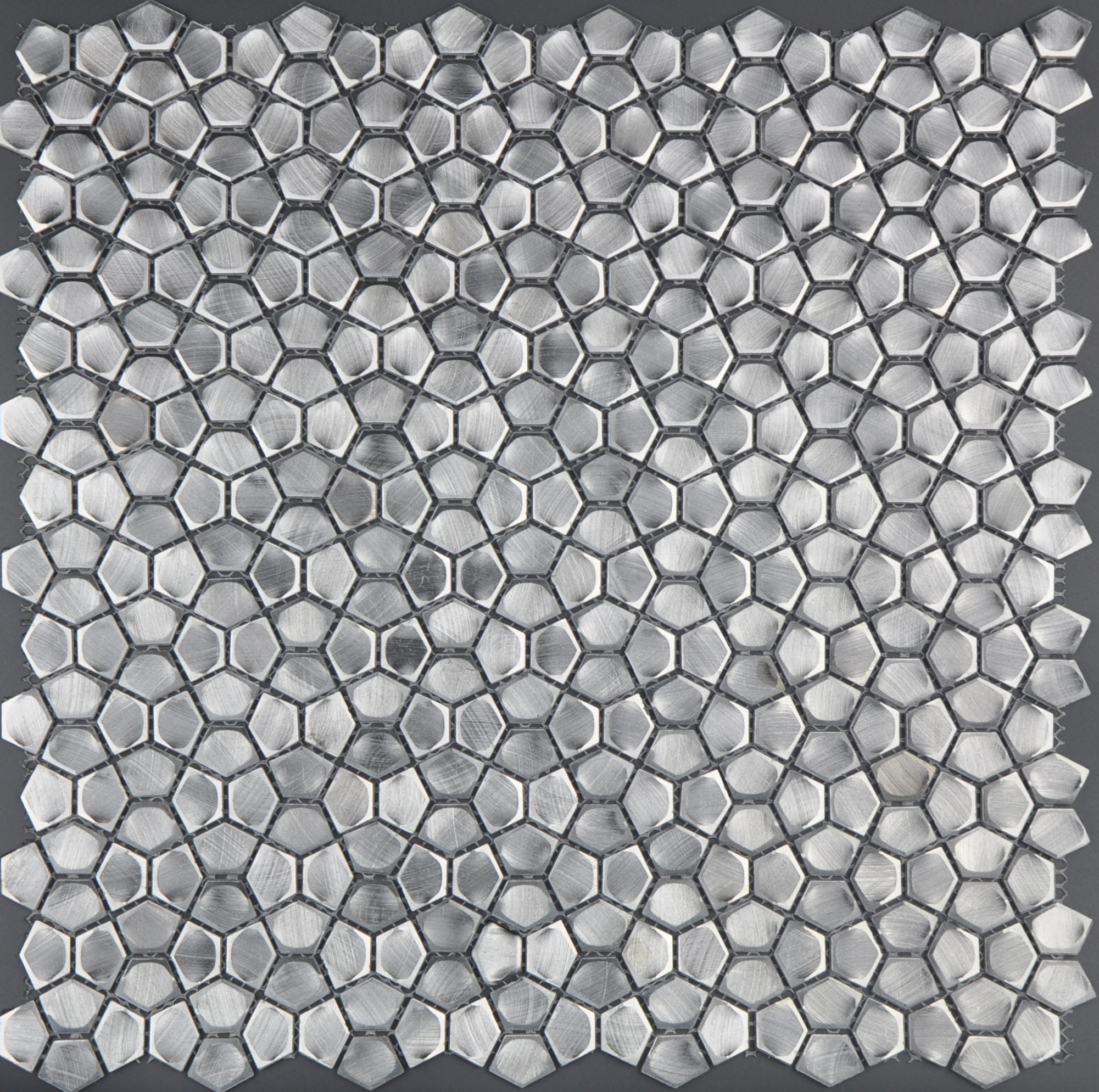 Stainless steel mosaic with uneven surface