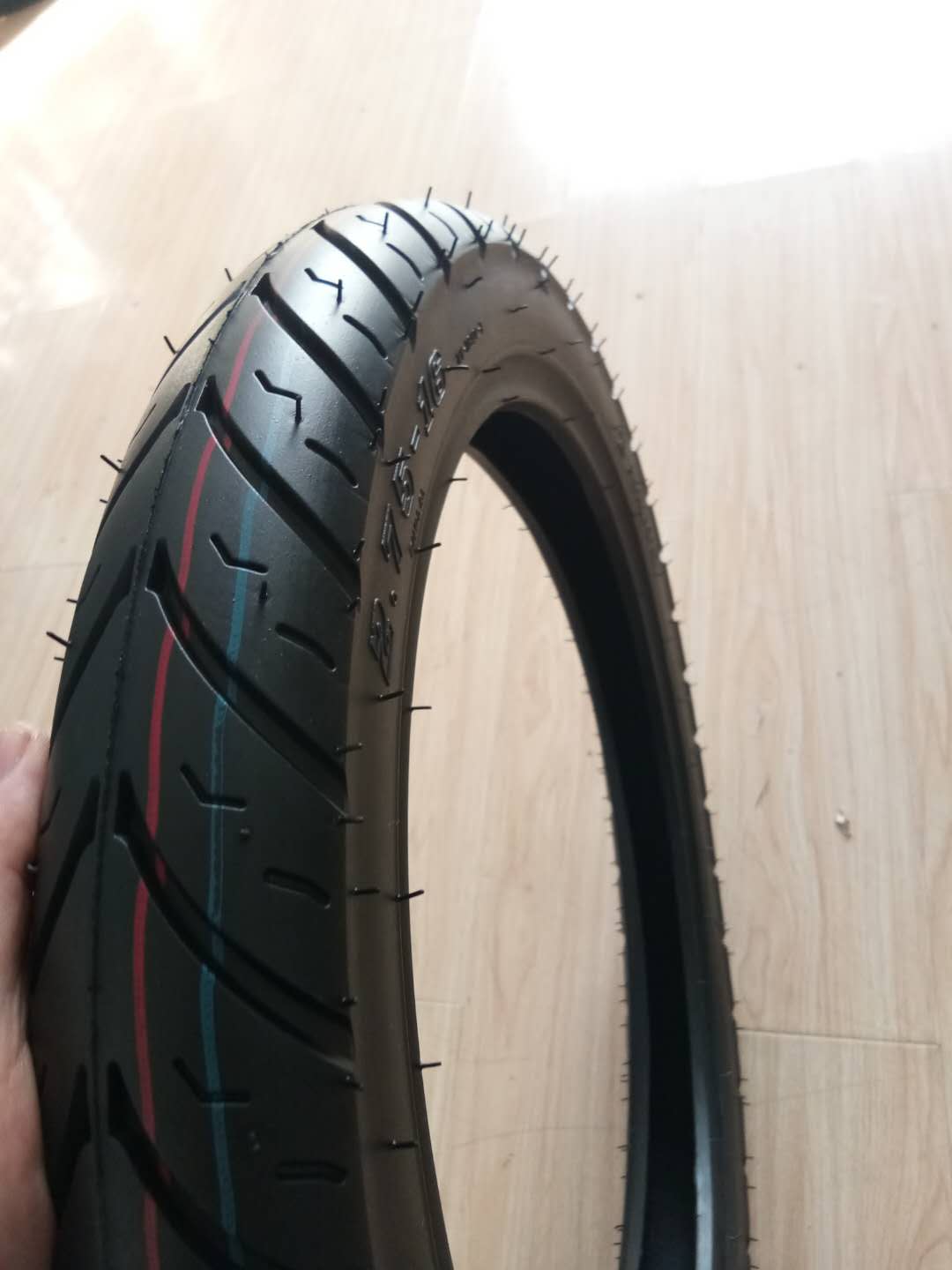 Motorcycle tires