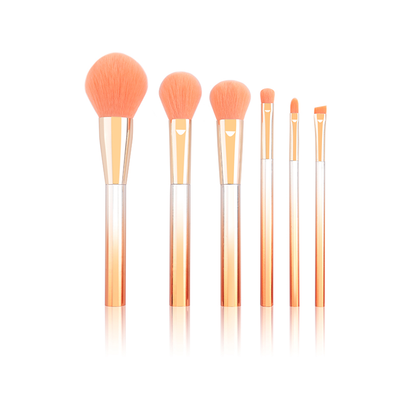 7pcs Makeup Brush Set With Plastic Handle and Synthetic Hair