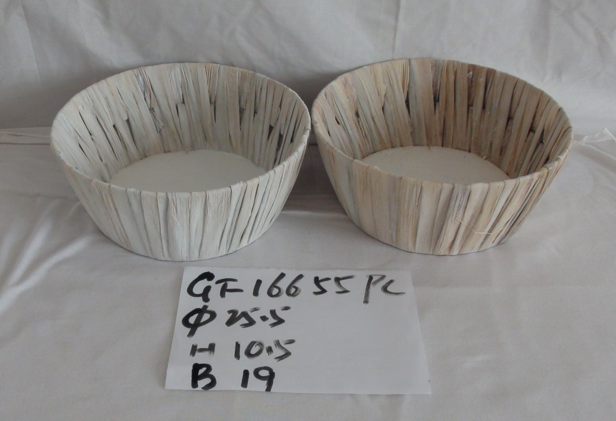 Water hyacinth basket