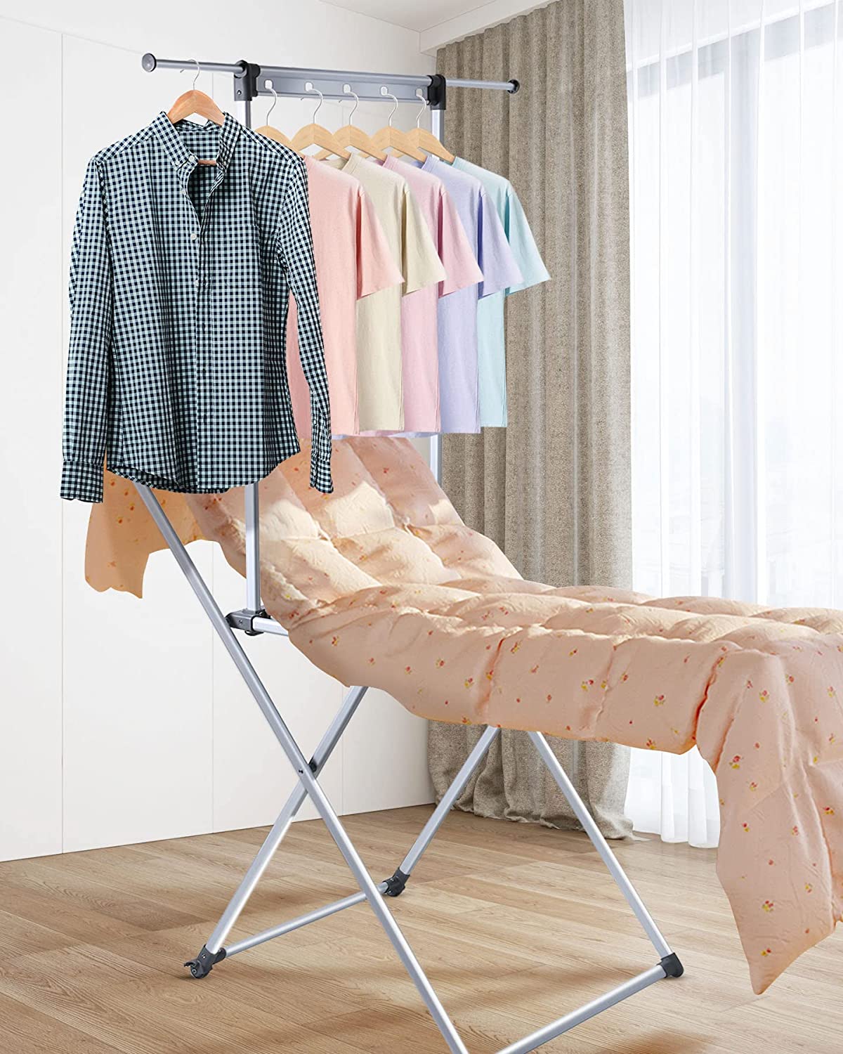 Standing clothes rack