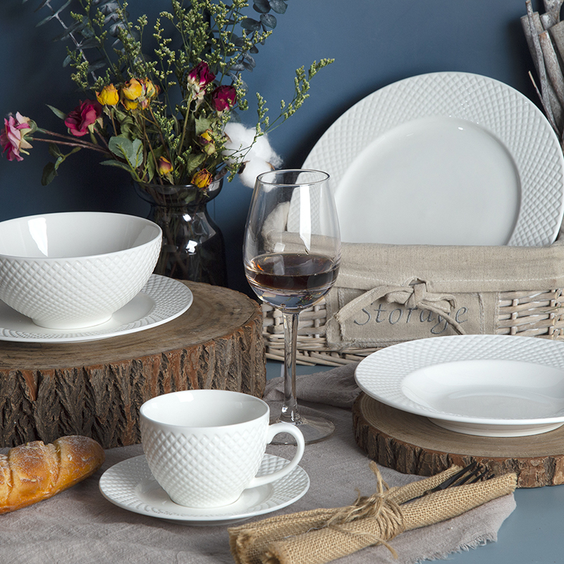 New bone china embossed dinner set
