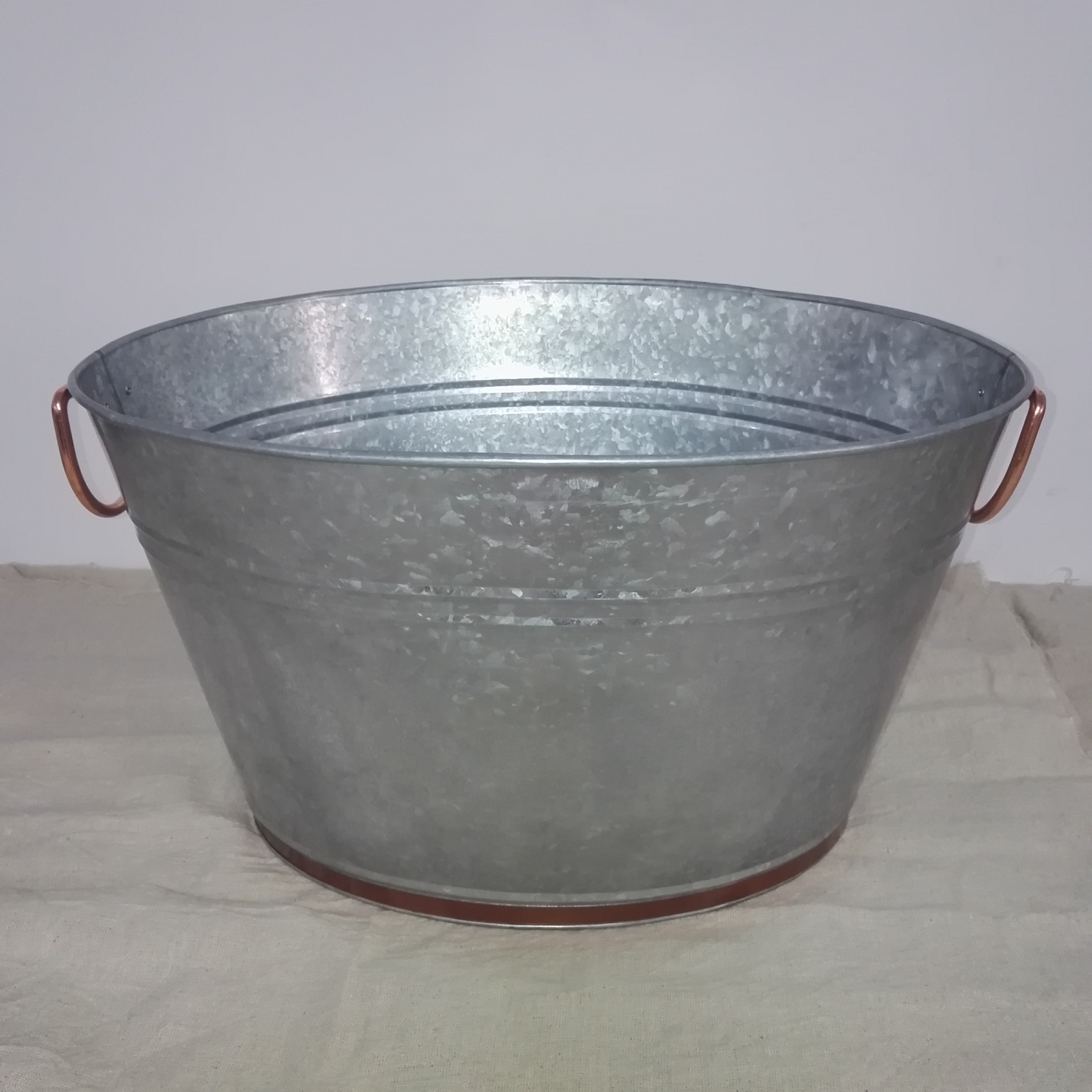 oval ice bucket
