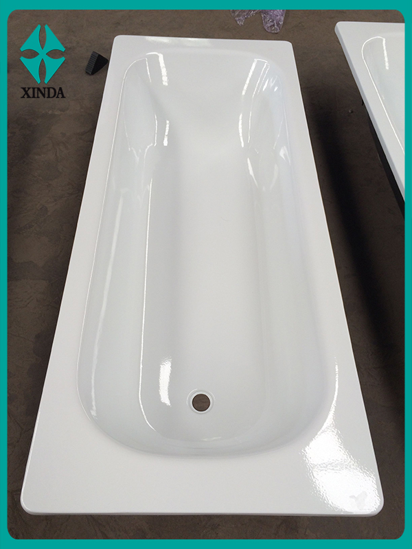 Steel bathtub
