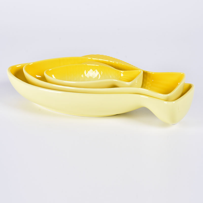 Amazon New arrivals colorful ceramic fish shaped serving dishes