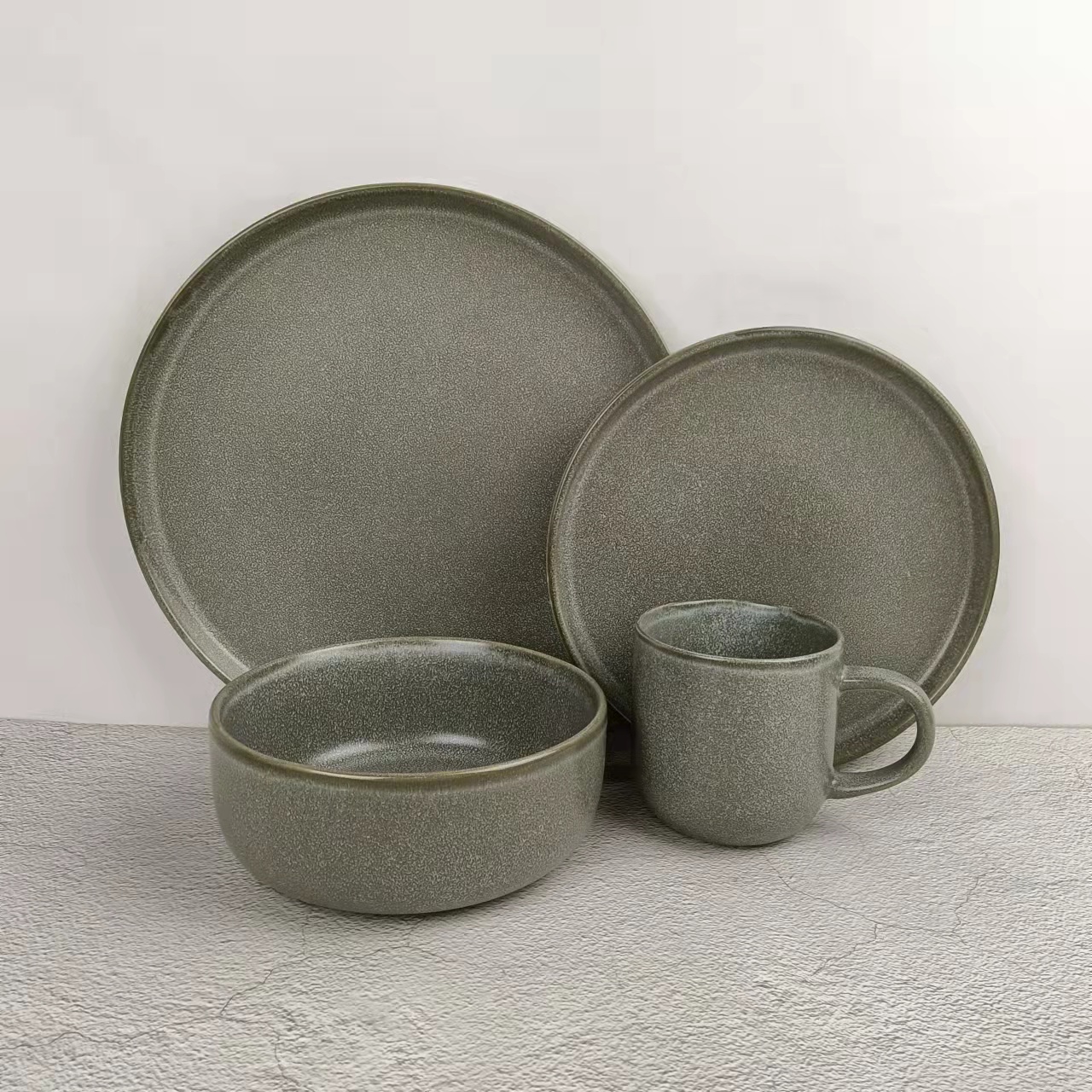 Dark green reactive glazed set dinnerware dishes&plate