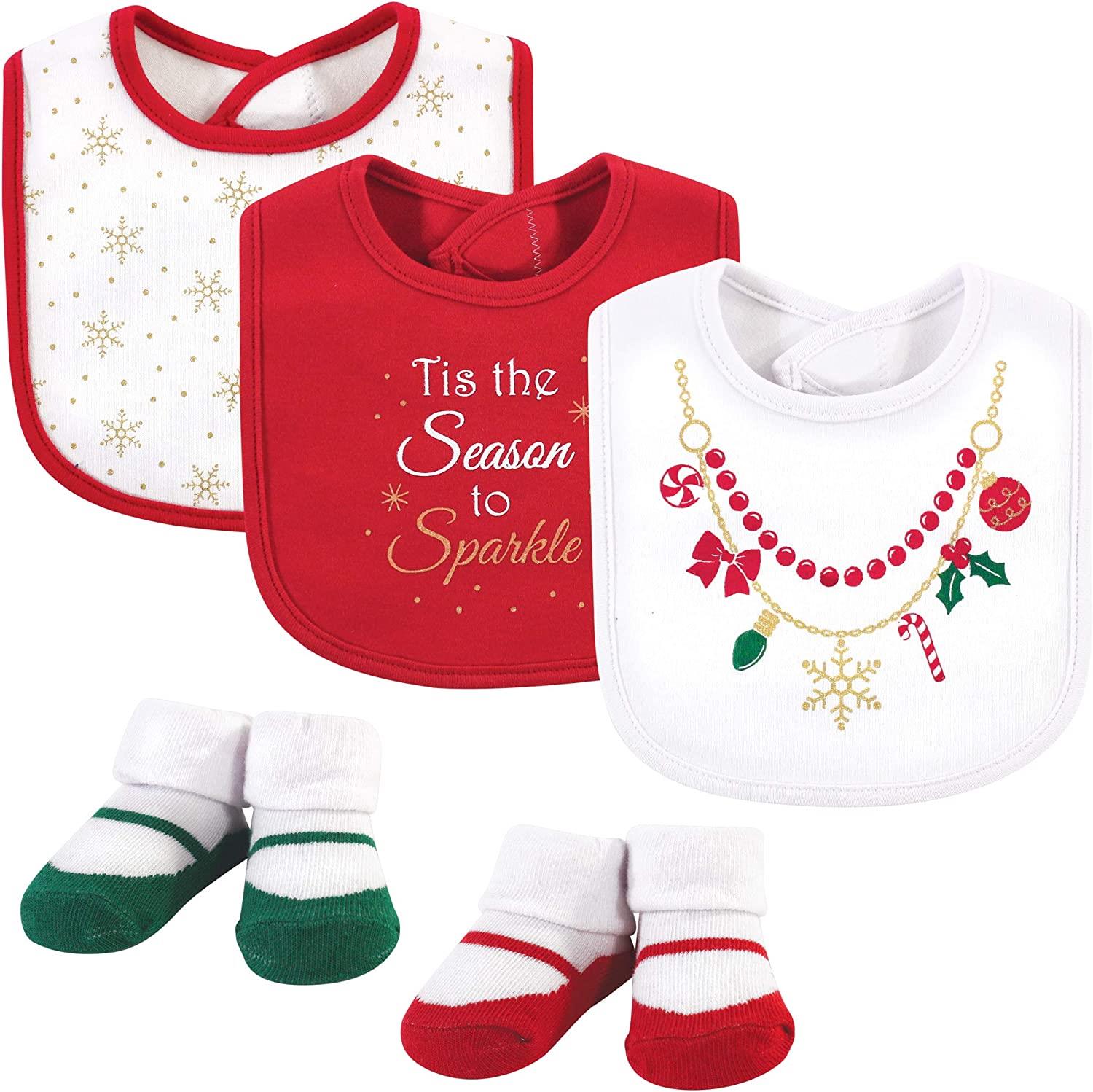 Neutral baby cotton bib and sock set