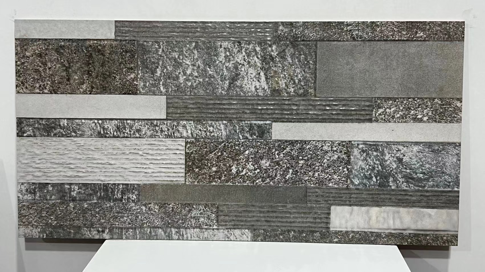 300x600mm Exterior wall tiles decorative wall tile