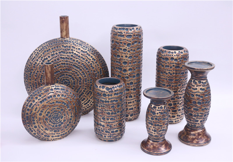 Polyresin vase