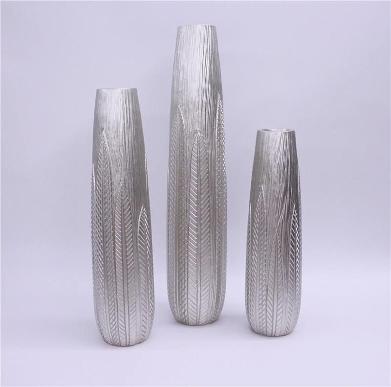 Polyresin vase