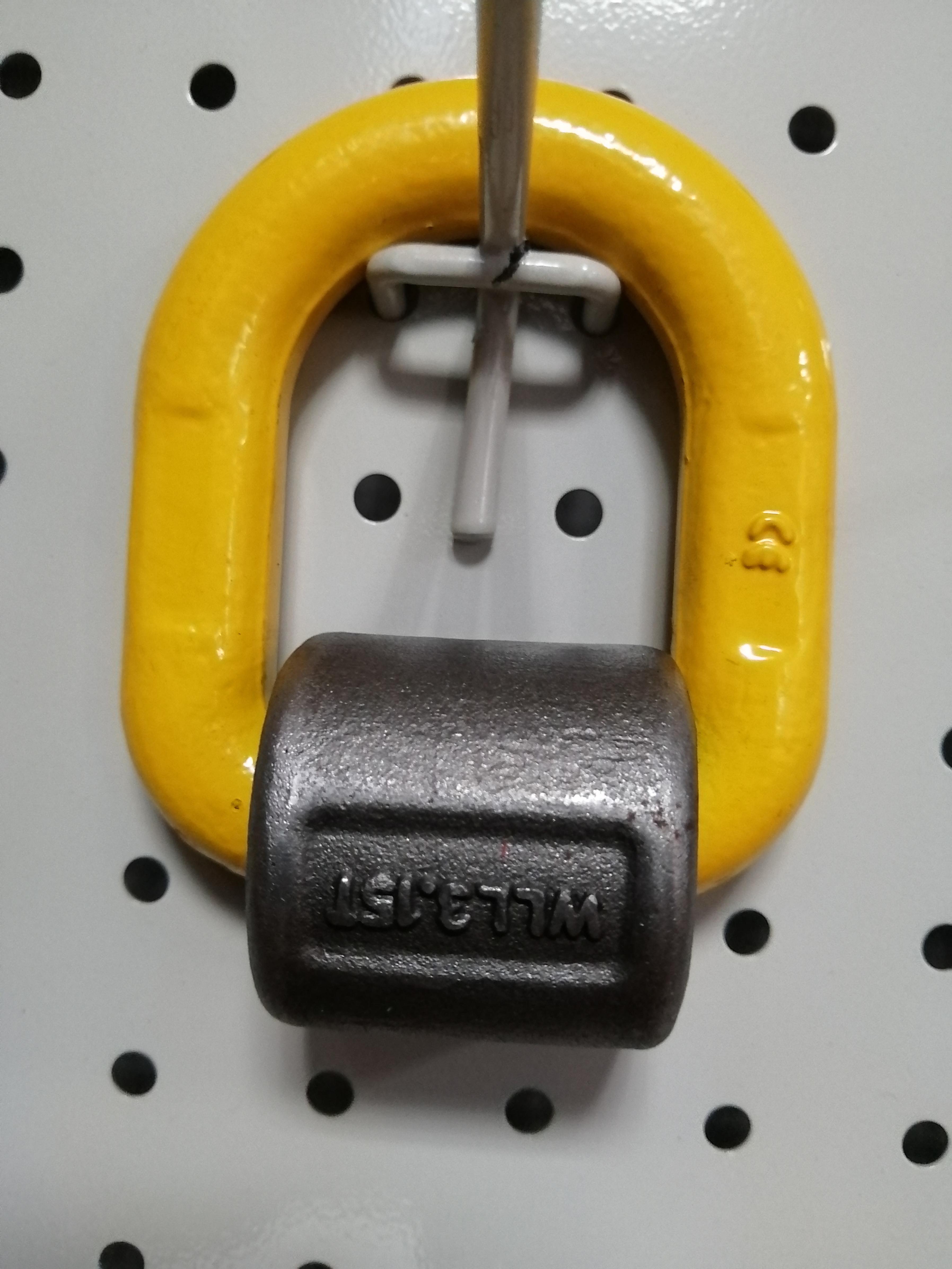 D Ring With Spring