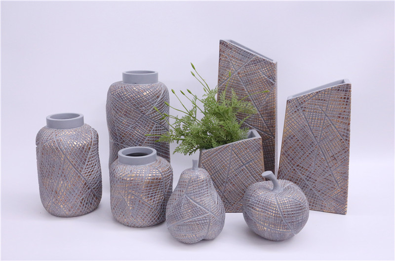 Polyresin vase