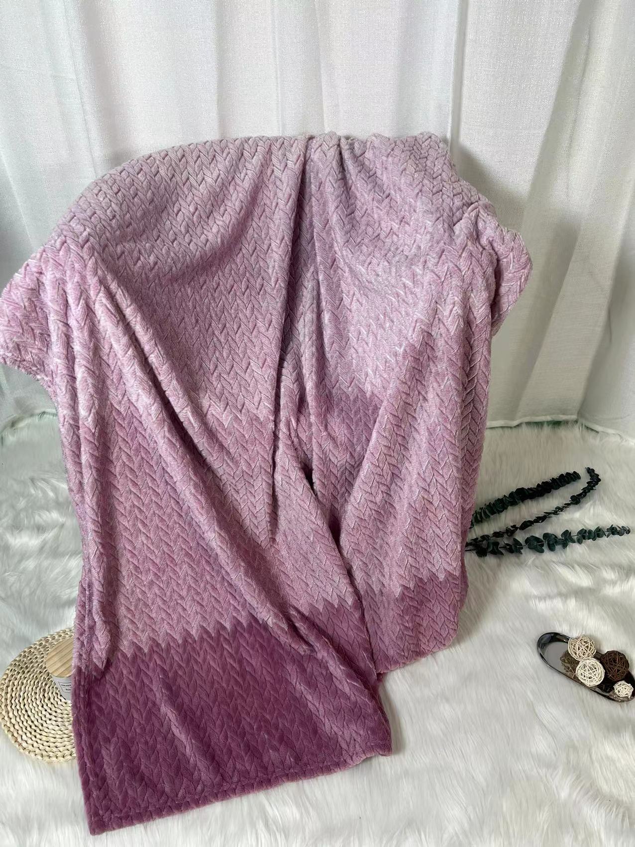 Polyester cationiic flannel fleece blanket