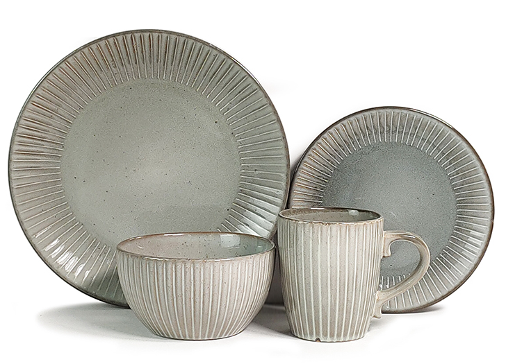 dinnerware set