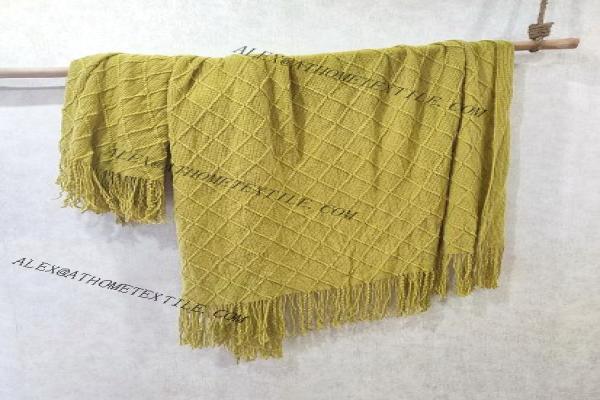 100% polyester throw with fringes OJ220101