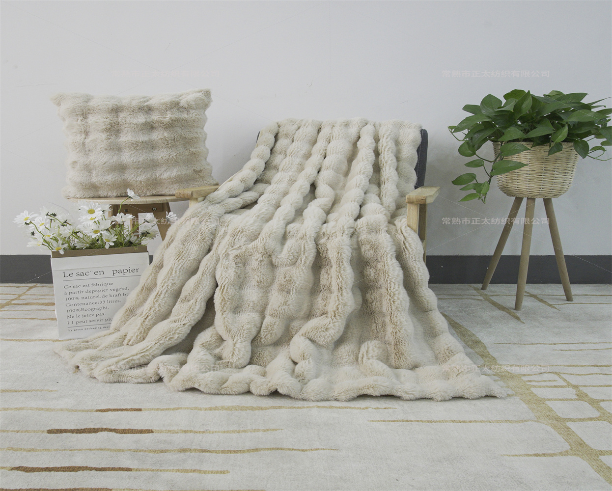 Wave rabbit wool blanket