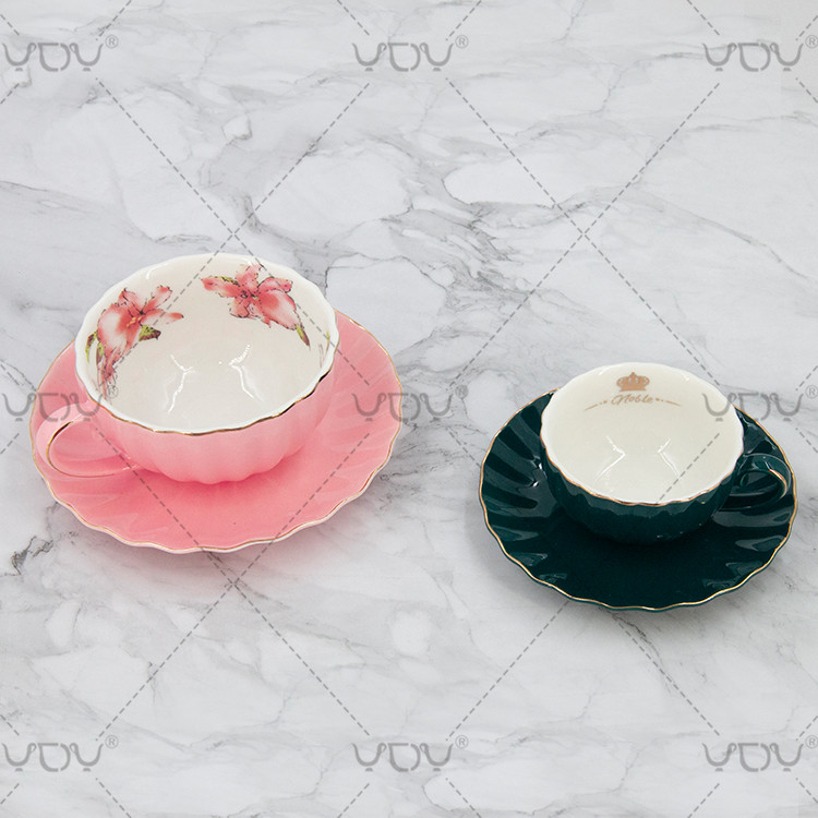 Unique shape gold rim design modern turkish coffee custom printed tea cups and saucers