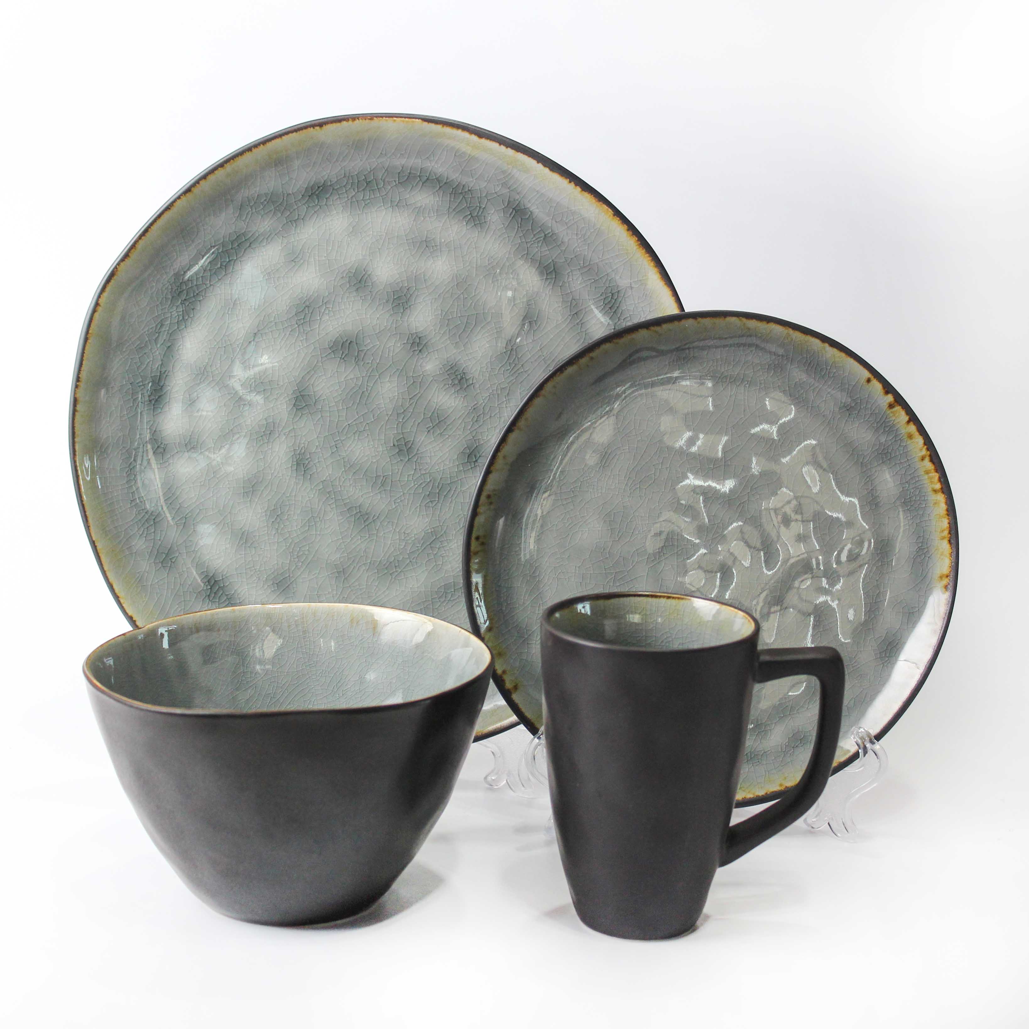 Reactive Crackle Glazed ceramic plate set stoneware dinner set used in homes
