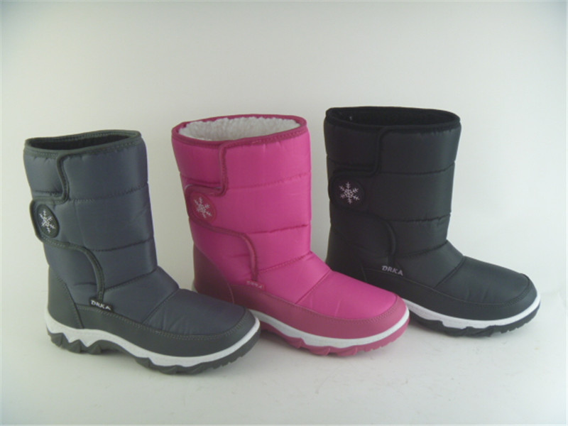 Waterproof surface injection children's boots