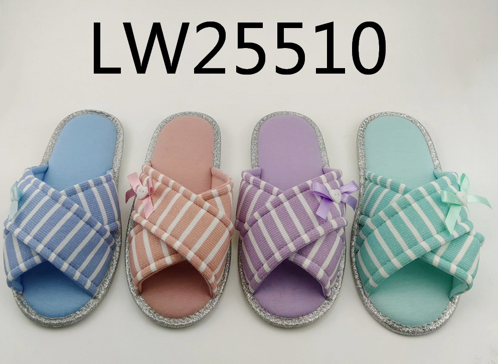 Indoor ladies slippers