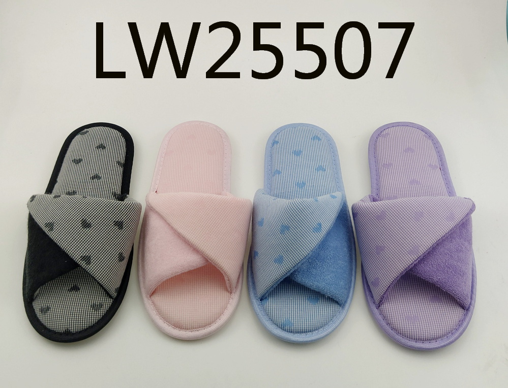 Indoor ladies slippers
