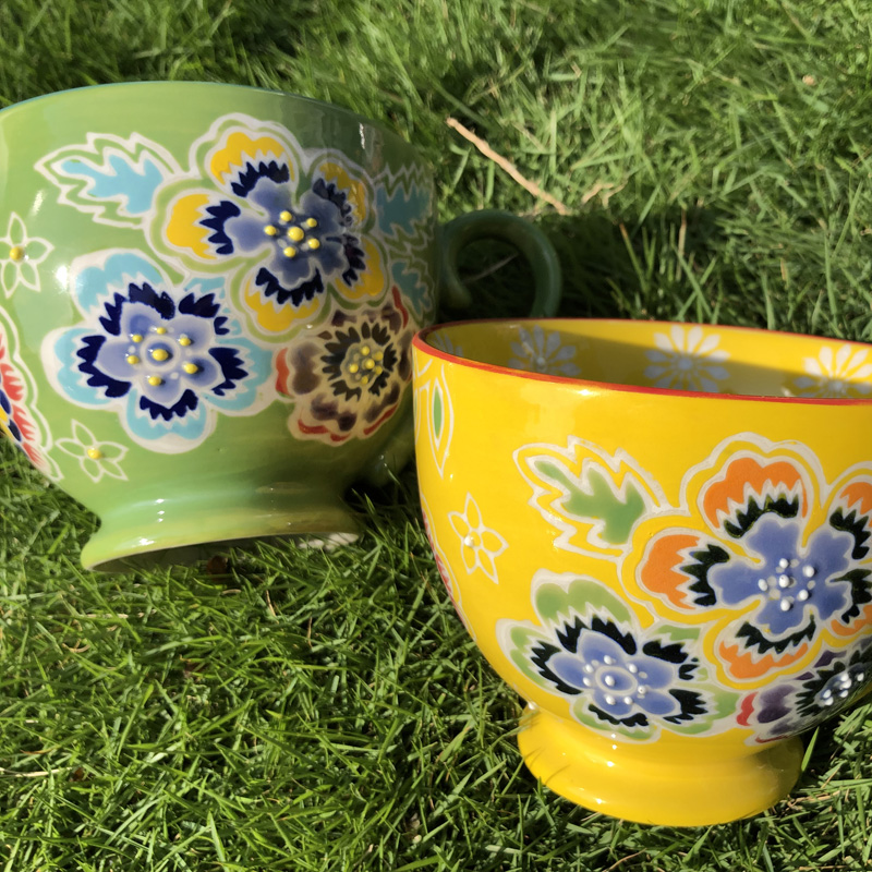 Ceramic cup
