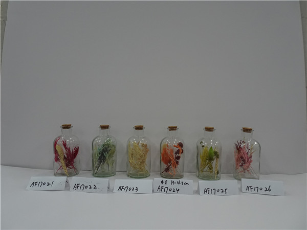 Glass Vase Inside With Dried Flowers Decoration