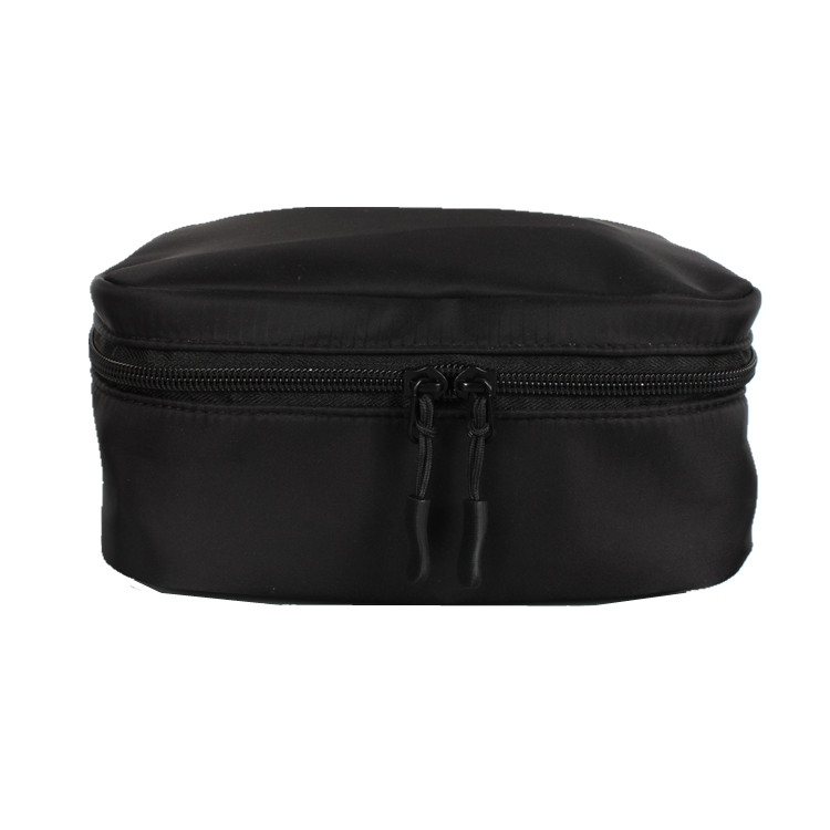 Cosmetic bag