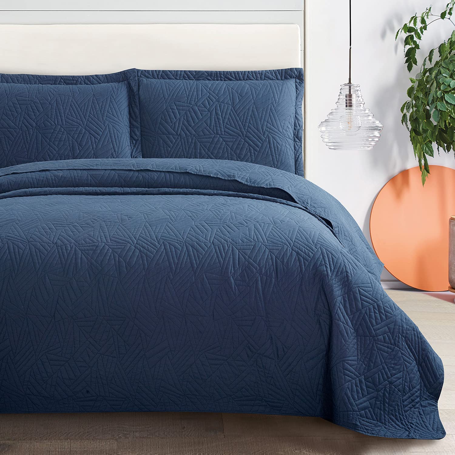 100% polyester embroidered quilt