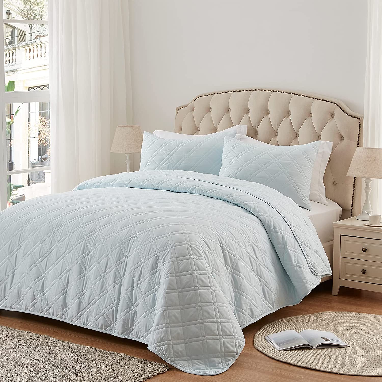 100% polyester embroidered quilt