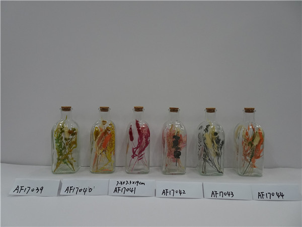 Glass Vase Inside With Dried Flowers Decoration
