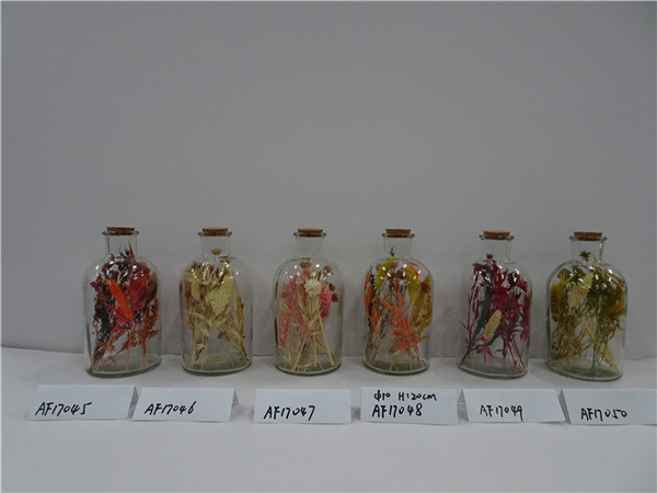 Glass Vase Inside With Dried Flowers Decoration