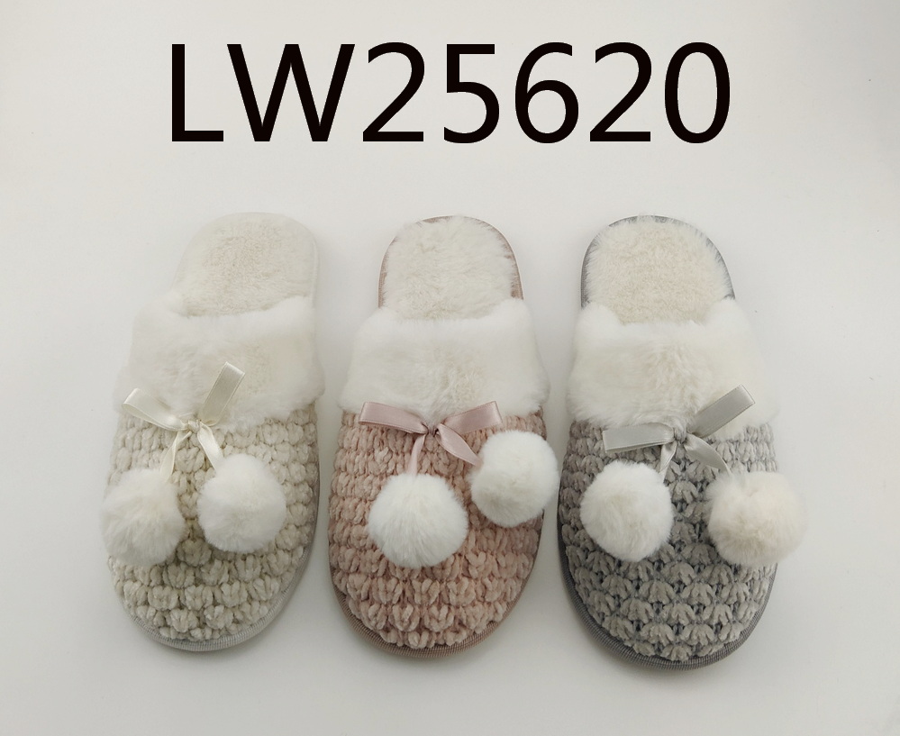 Indoor ladies slippers