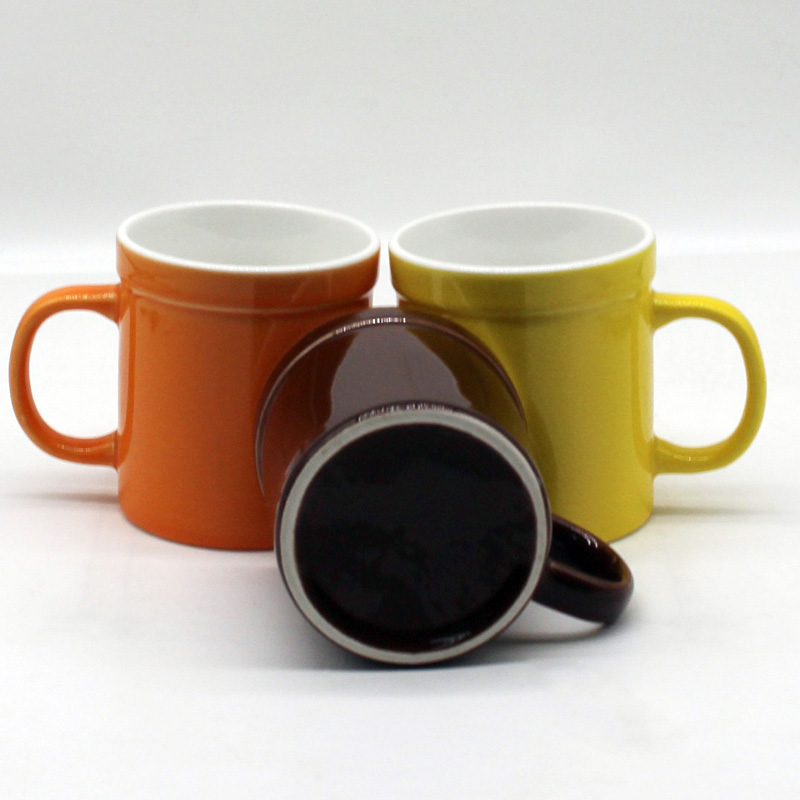 Solid color ceramic mug