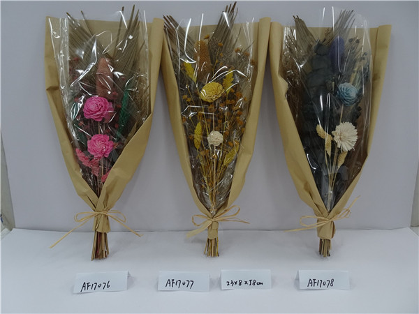 Big Dried Flowers In Bunch
