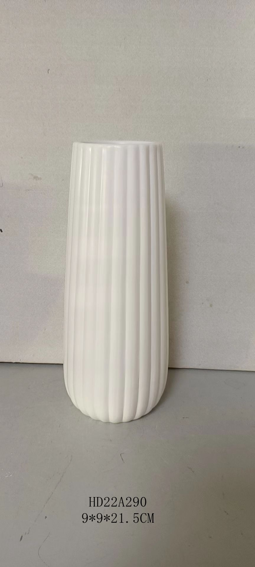 european modern style ceramic vase
