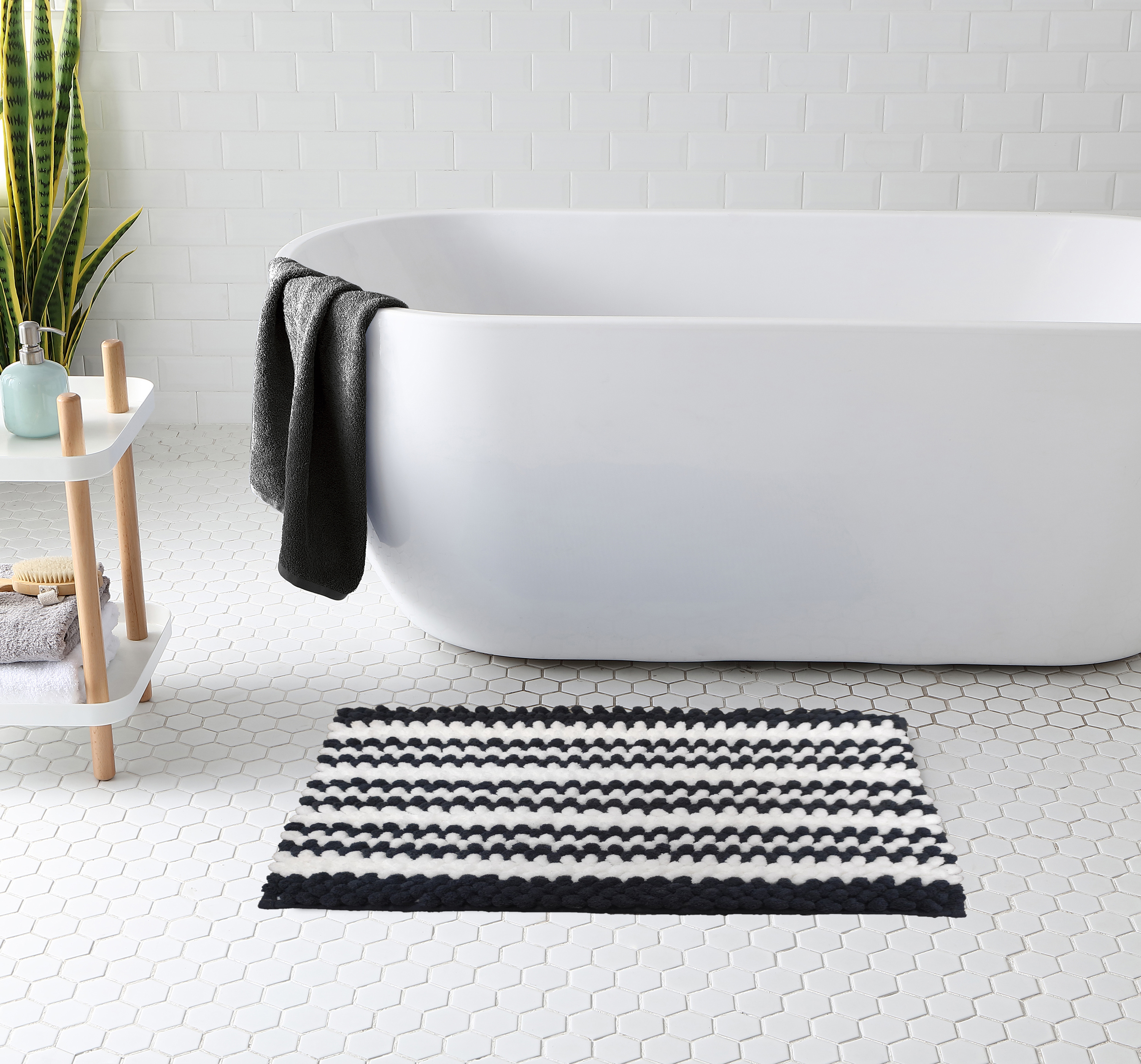 Chenille bath mat