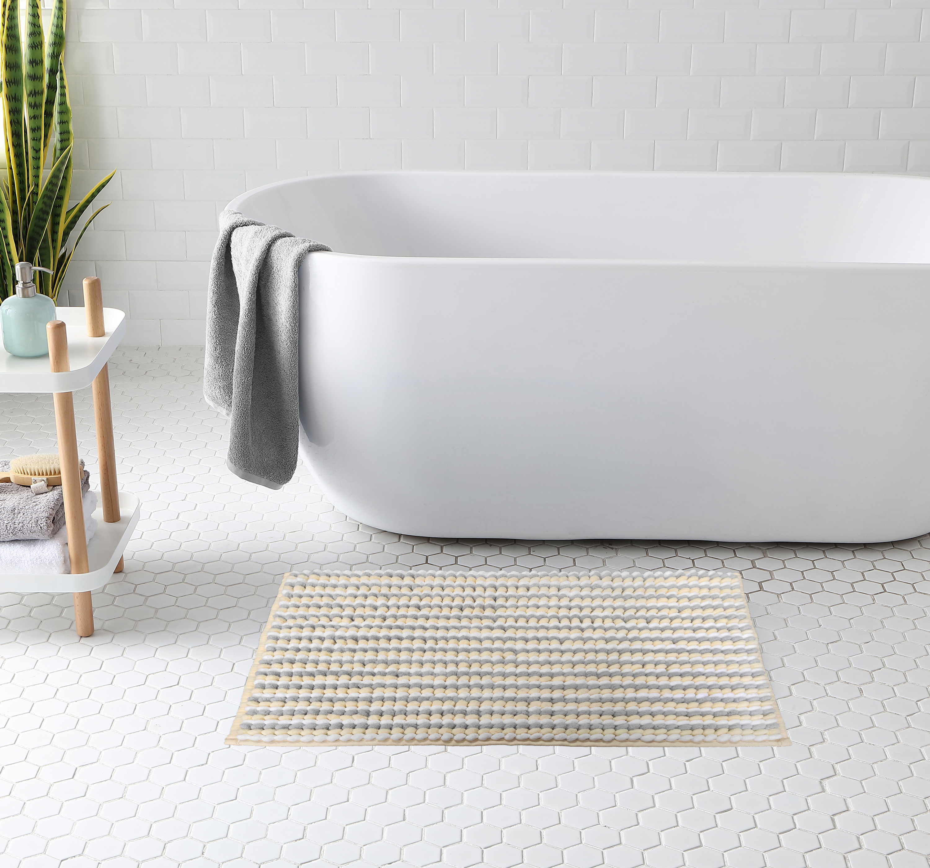 Chenille bath mat
