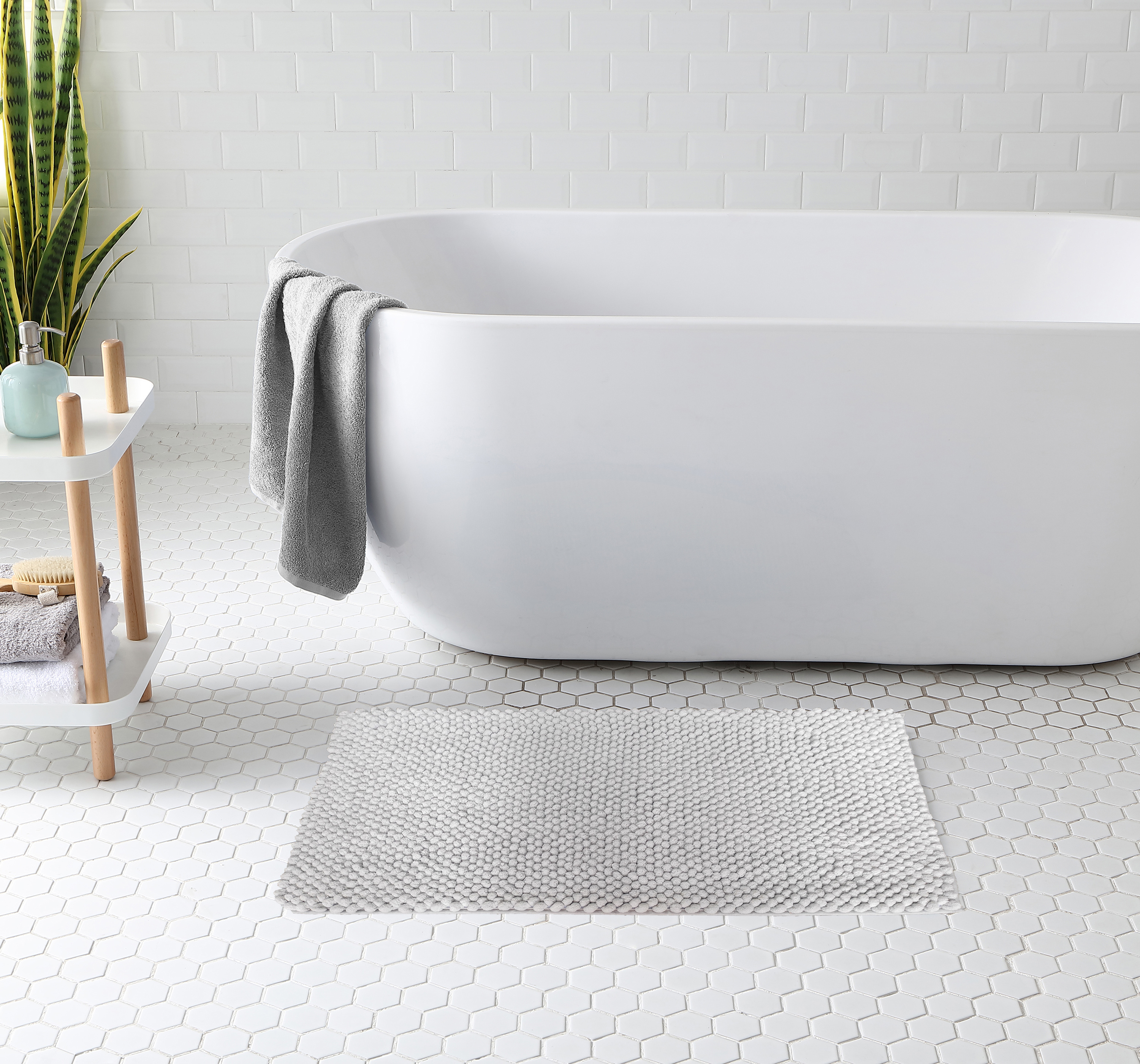 Chenille bath mat
