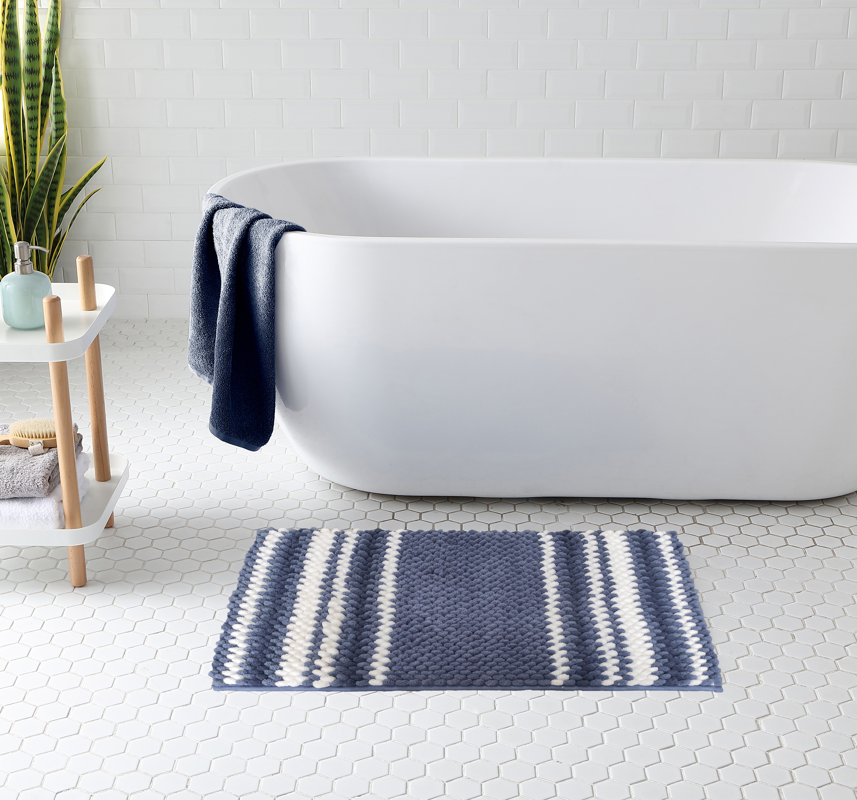Chenille bath mat