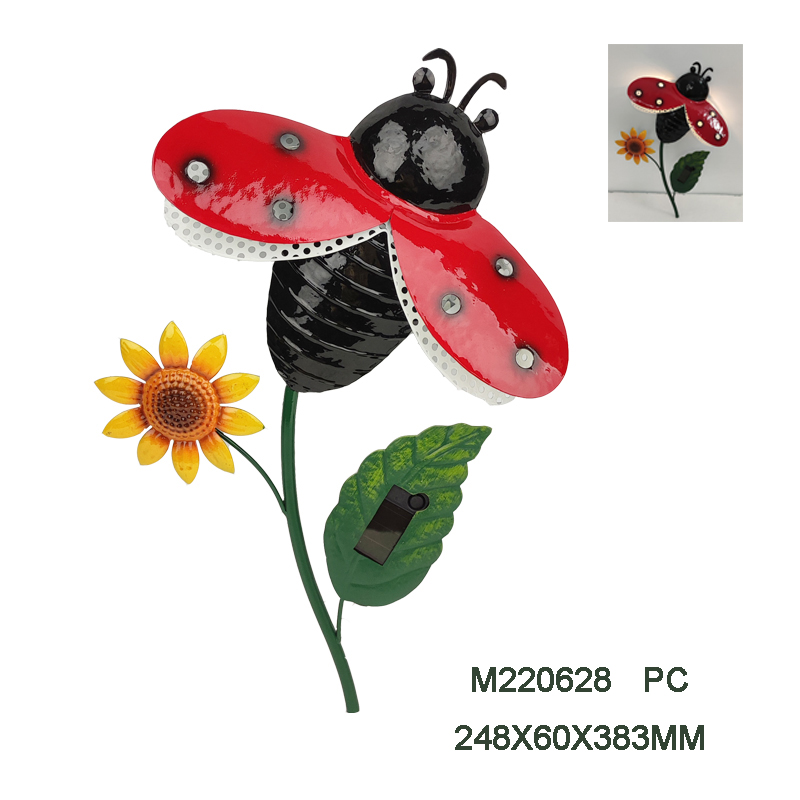 Beetle solar stake