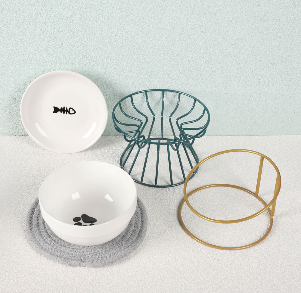 Pet bowl