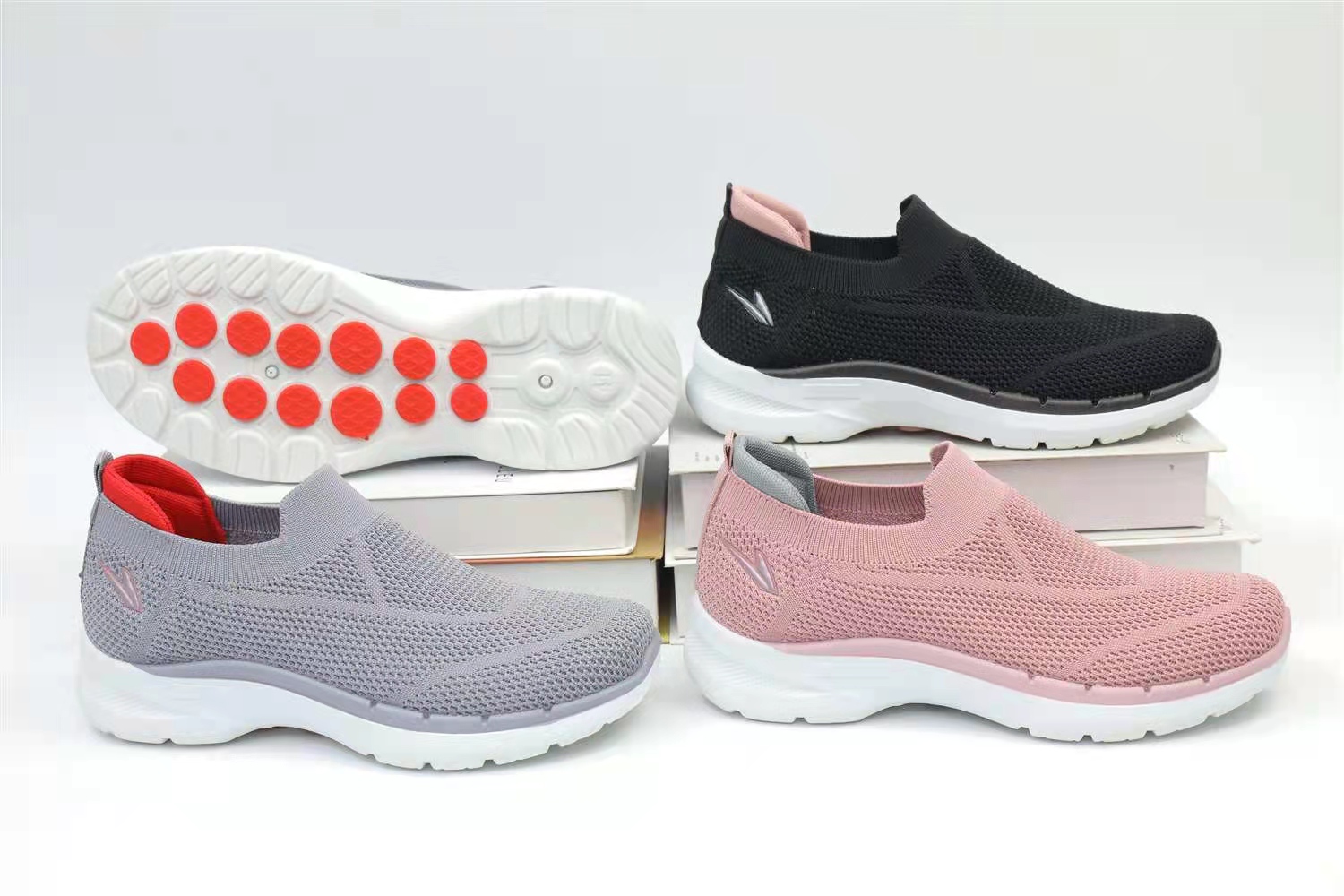 Ladies Sports Shoes