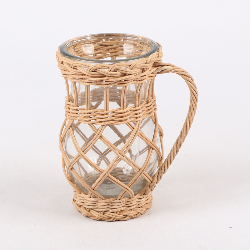 Weaving glass bottles